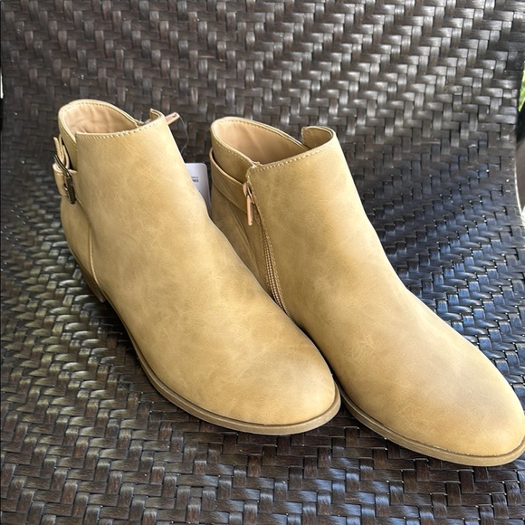 St. John's Bay Light Brown Ankle Booties - Picture 1 of 12